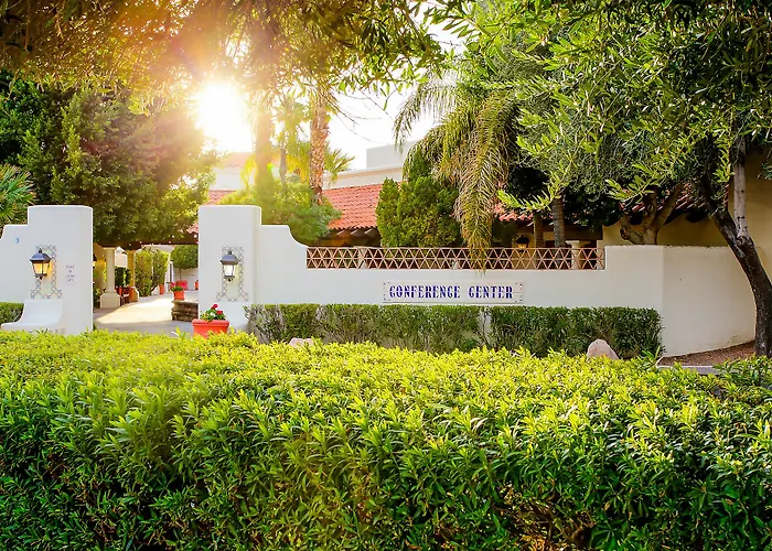 Arizona Golf & Conference Center 4*